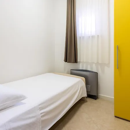 Lejlighed Geraeumige Mit Privatem Sonnenbalkon