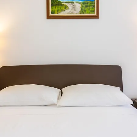 Lejlighed Geraeumige Mit Privatem Sonnenbalkon
