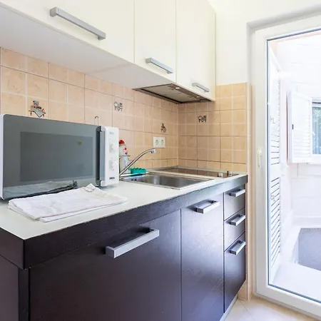 Geraeumige Mit Privatem Sonnenbalkon Lejlighed *