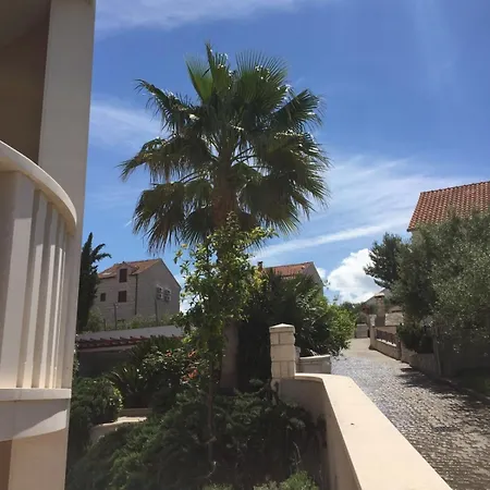 Lejlighed Geraeumige Mit Privatem Sonnenbalkon *